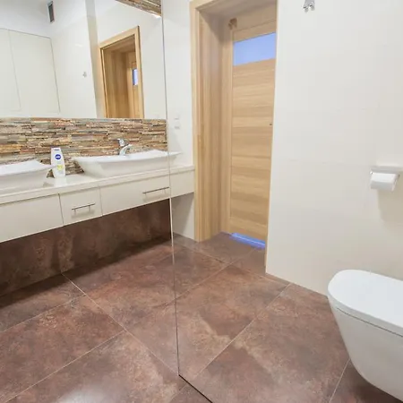 Bed and Breakfast Dwor Kociolek