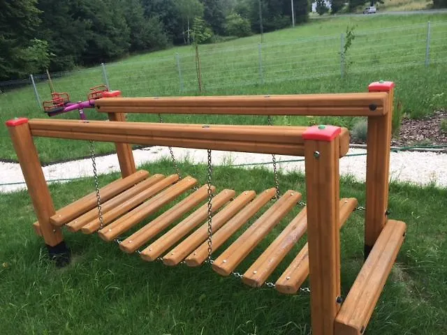 Dwor Kociolek Bed and breakfast